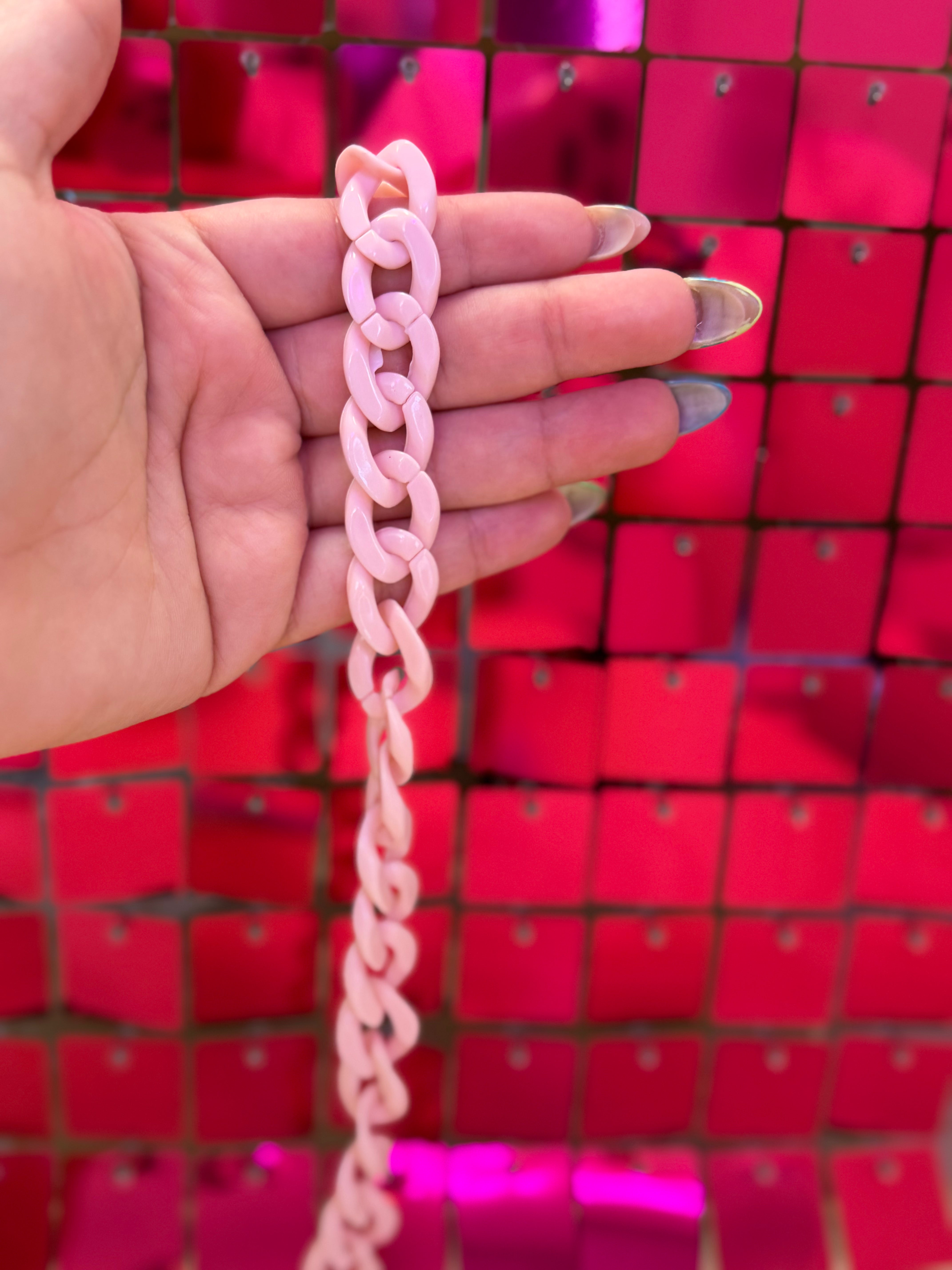 Chunky Pastel Chan Link Hat Chain