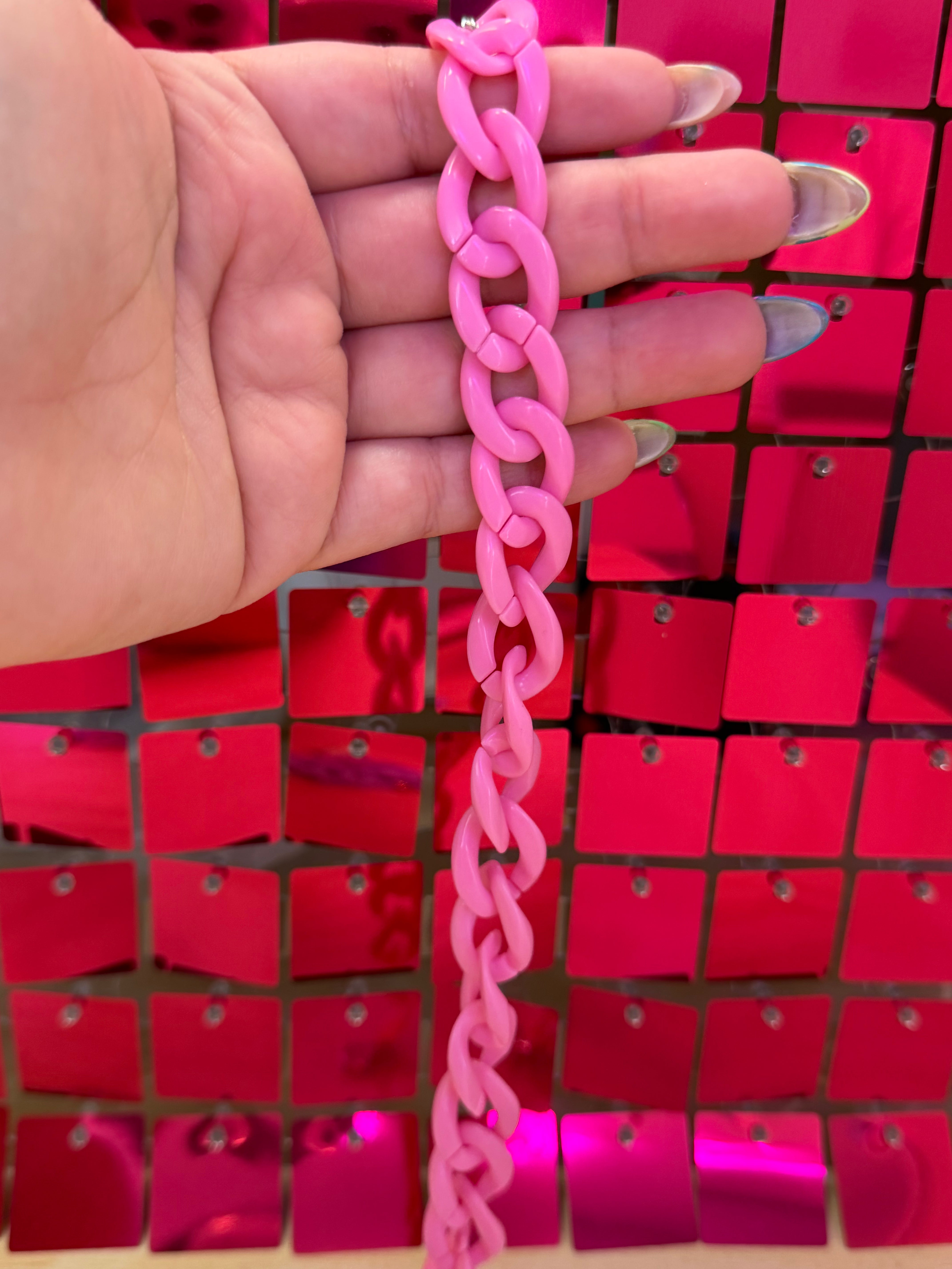 Chunky Pastel Chan Link Hat Chain
