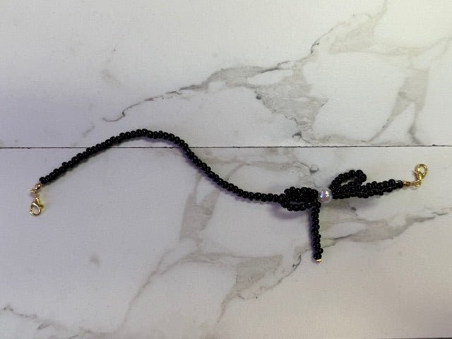 Bow Hat Chain - My Vinyl Craft
